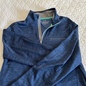 Vineyard Vine “Sankaty” Quarter Zip Pullover. Men’s Medium